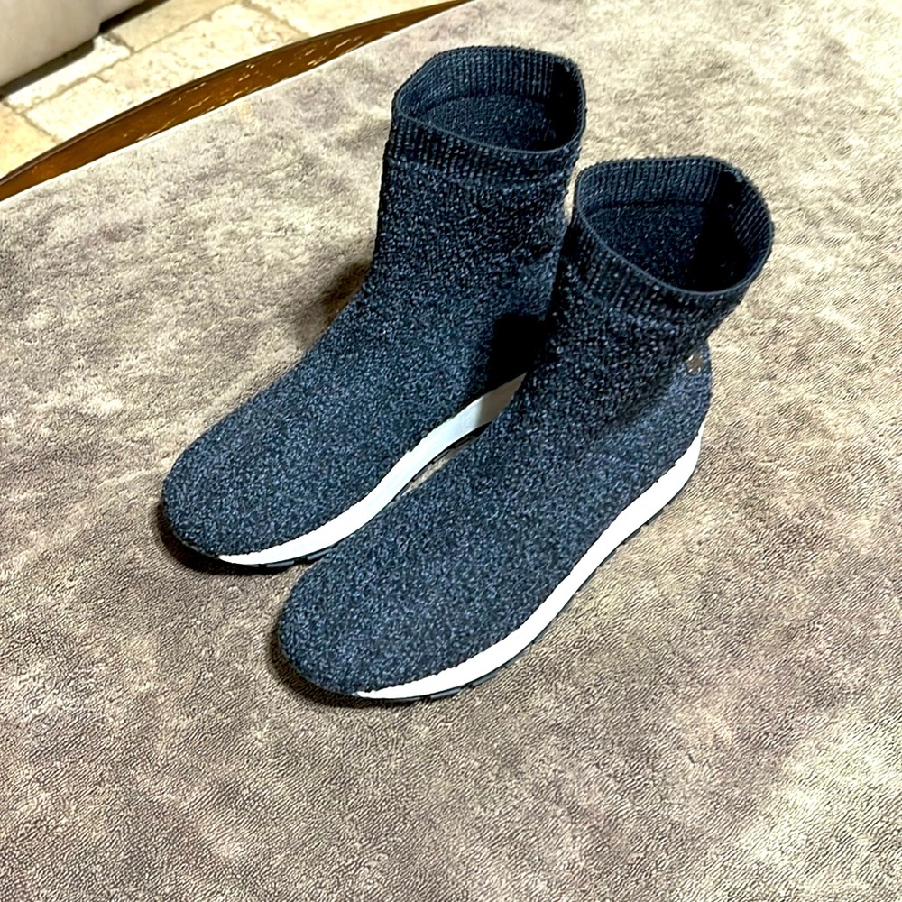 Bernie Mev Black knitted woven boots Size 9